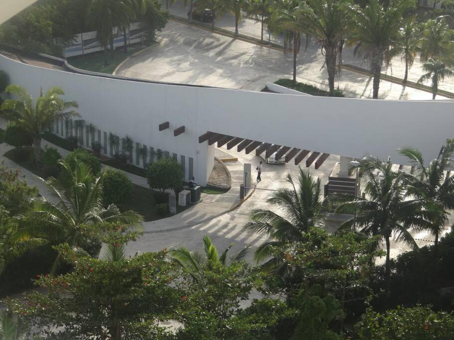Amara Cancun Beachfront Condo Екстер'єр фото